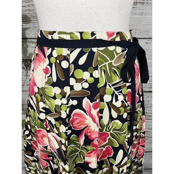 Talbots Skirt sz 6 Petite Pink Green Floral Tropical Knee Pleated Cottage Core - Picture 3 of 11